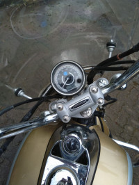 Gold Bajaj Avenger Cruise 220