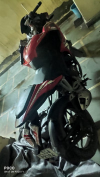 Red Bajaj Pulsar RS 200