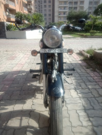 Black Royal Enfield Bullet Standard 350