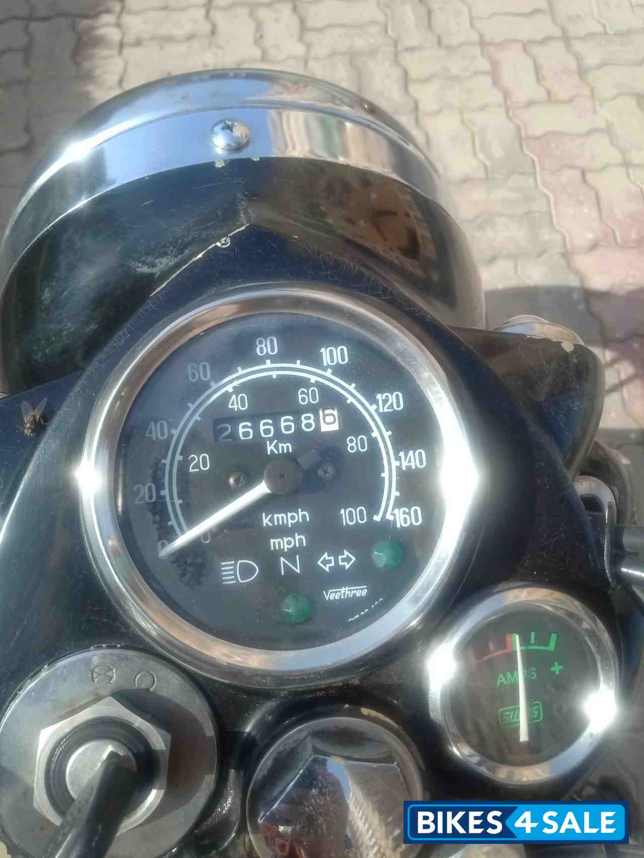 Black Royal Enfield Bullet Standard 350