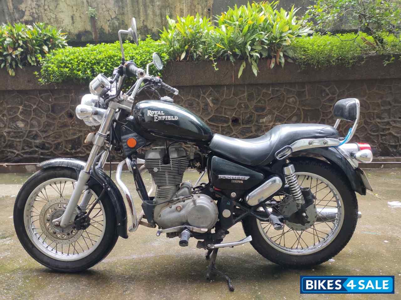 Black Royal Enfield Thunderbird TwinSpark 350 Black Royal Enfield Thunderbird TwinSpark 350