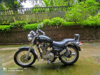 Black Royal Enfield Thunderbird TwinSpark 350