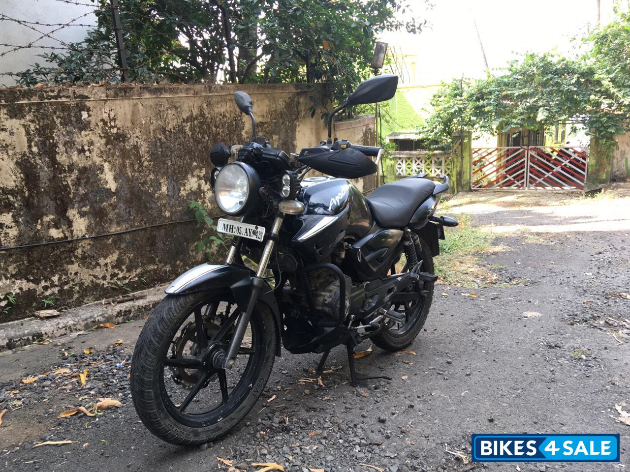 Black TVS Apache RTR 160 Black TVS Apache RTR 160