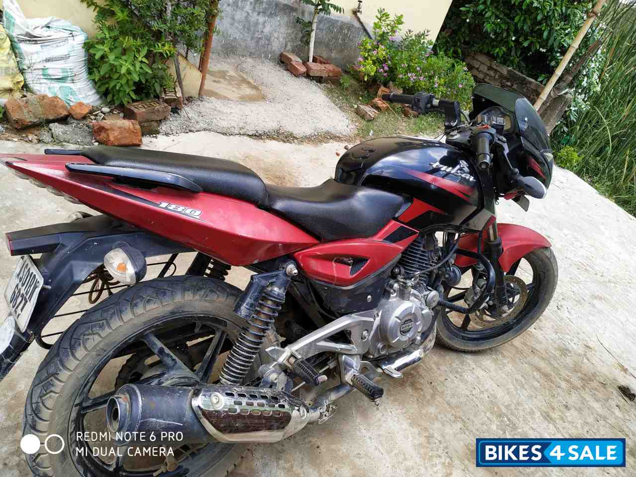 Red Bajaj Pulsar 180 DTSi