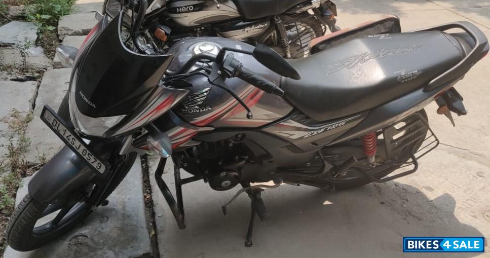 Grey Honda CB Shine SP