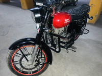 Red Royal Enfield Classic 350 Redditch Red
