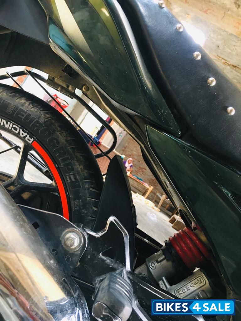 Bajaj Discover 150 F