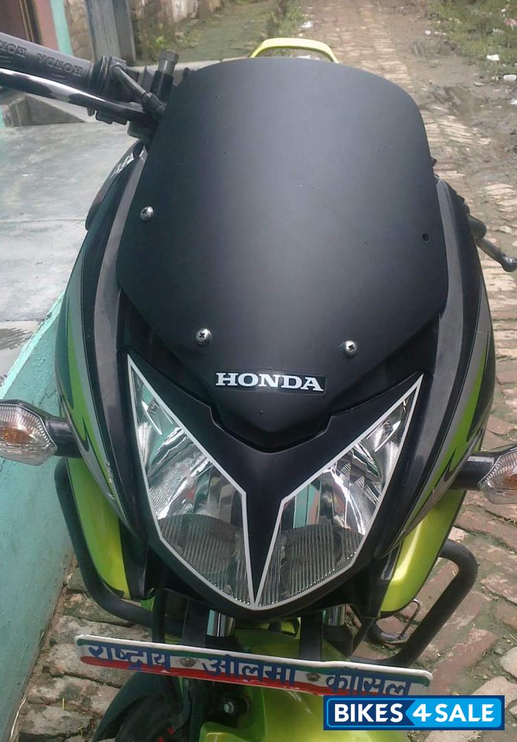 Green Honda CBF Stunner