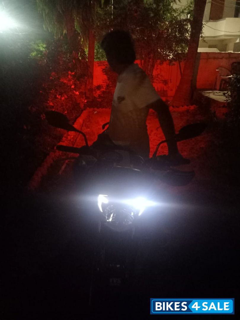 Black TVS Apache RTR 160 4V Black TVS Apache RTR 160 4V