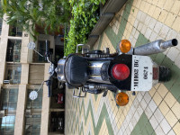 Black Royal Enfield Classic 500