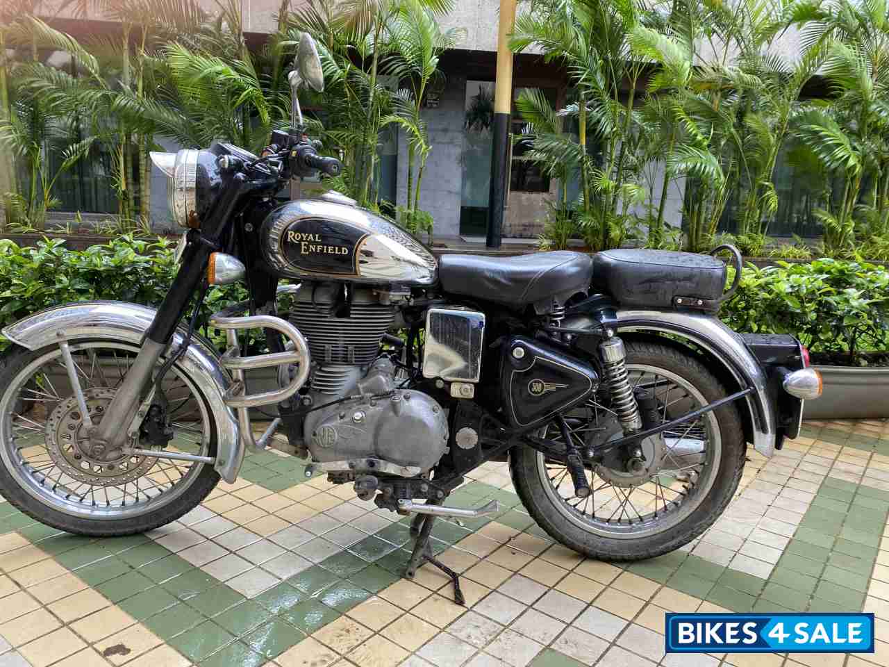 Black Royal Enfield Classic 500 Black Royal Enfield Classic 500
