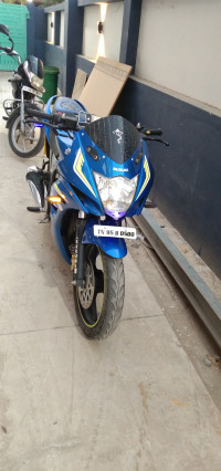 Blue Suzuki Gixxer SF