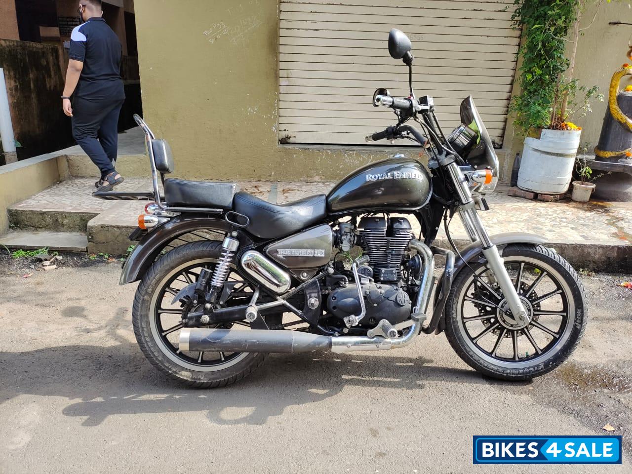 Lighting Green Royal Enfield Thunderbird Lighting Green Royal Enfield Thunderbird