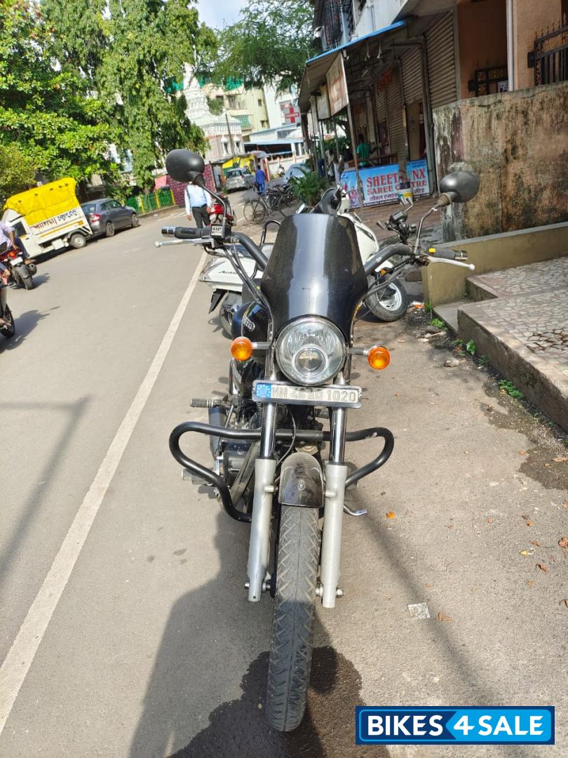 Lighting Green Royal Enfield Thunderbird Lighting Green Royal Enfield Thunderbird