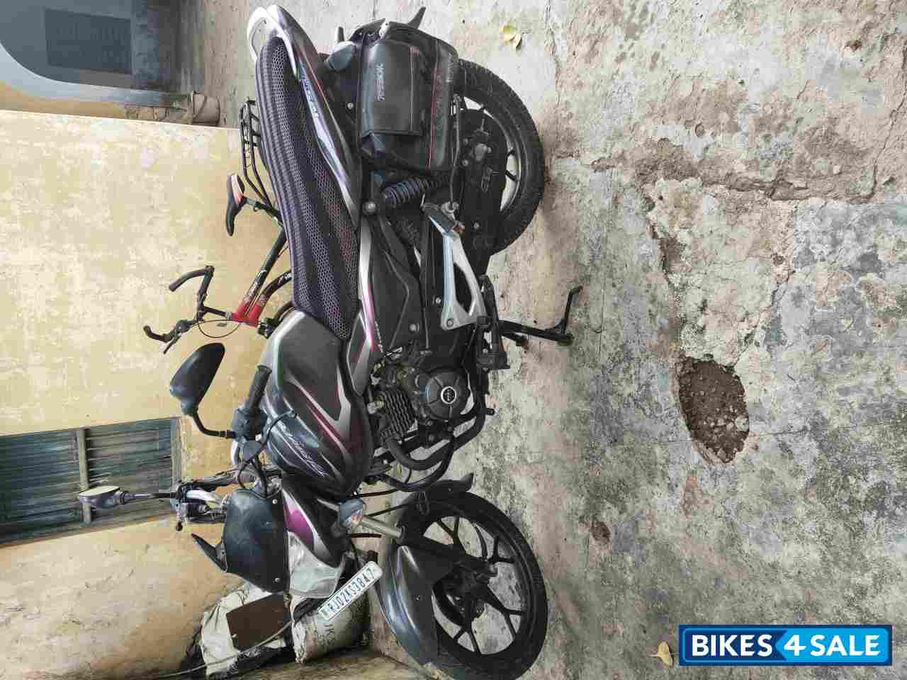 Bajaj Discover DTSi 125