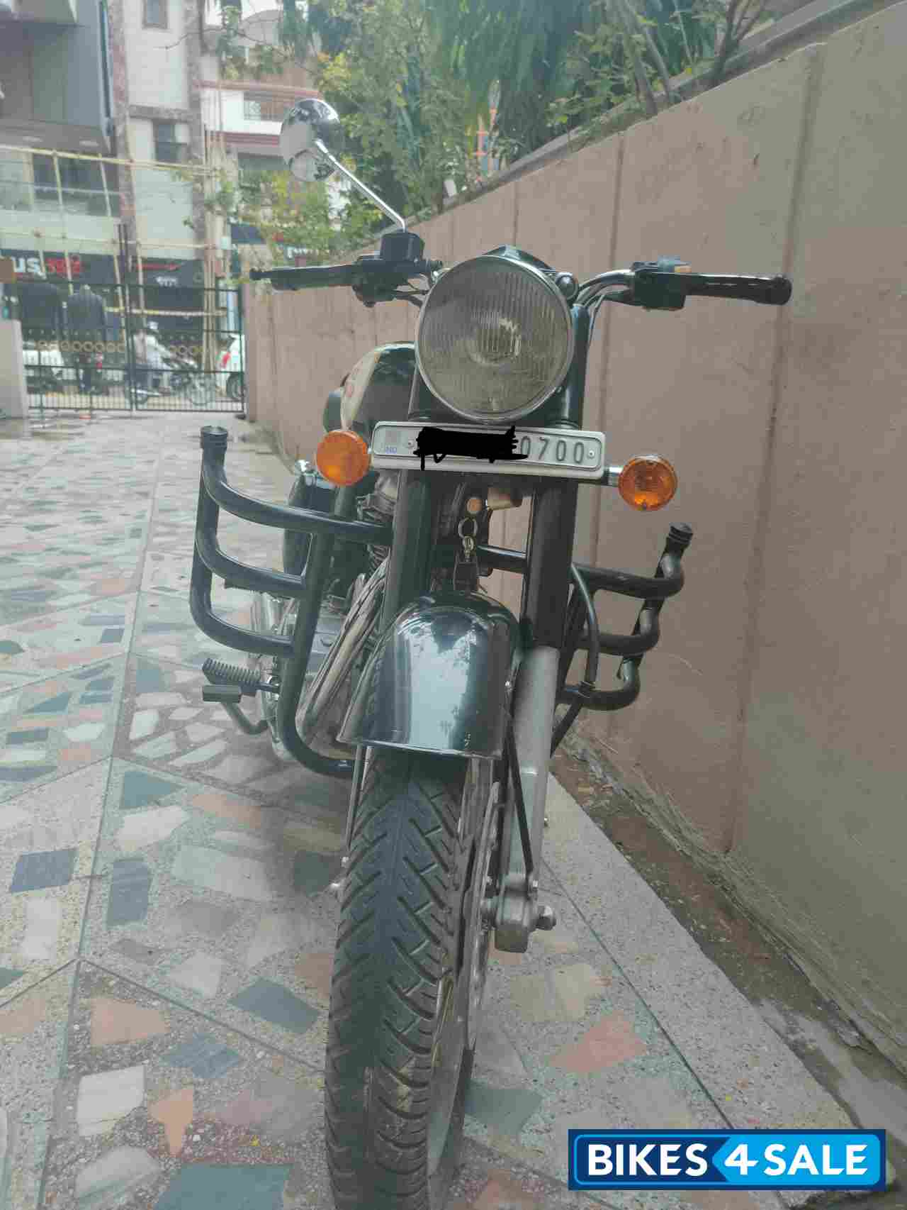 Black Royal Enfield Classic 350