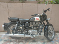 Black Royal Enfield Classic 350