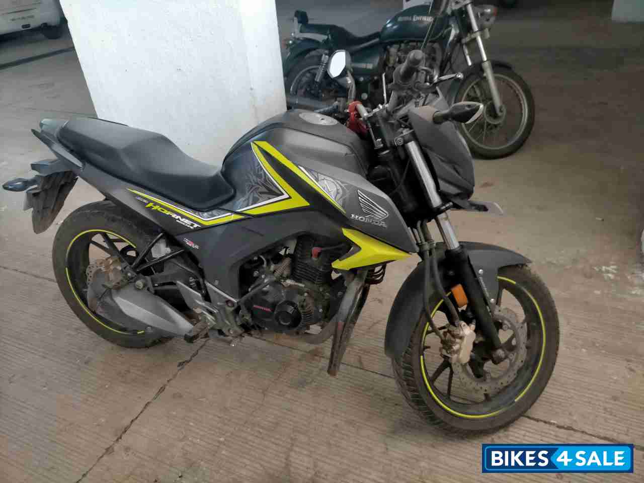 Honda CB Hornet 160R ABS