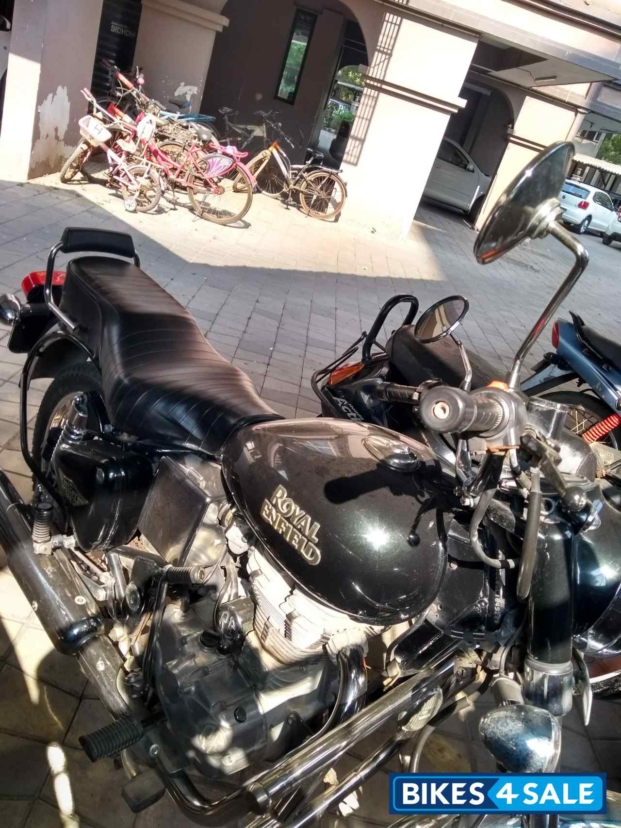 Black Royal Enfield Bullet Electra