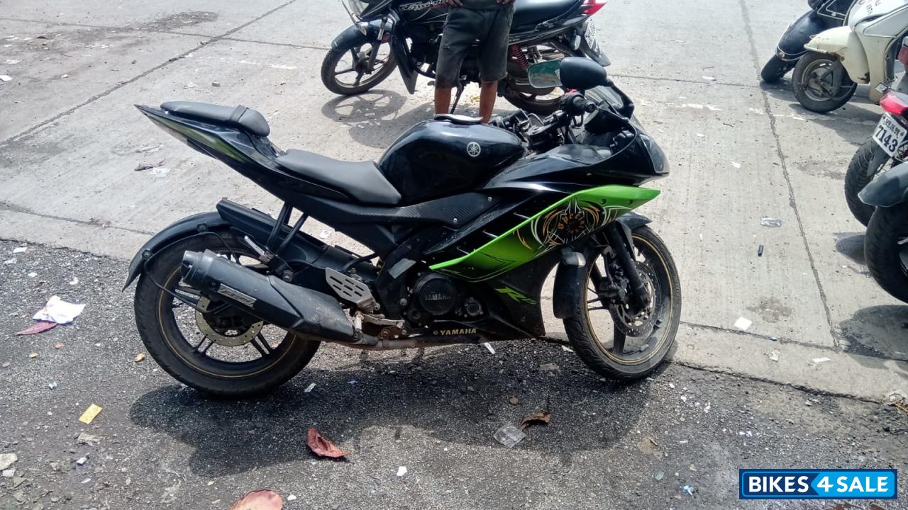 Yamaha YZF R15 V2