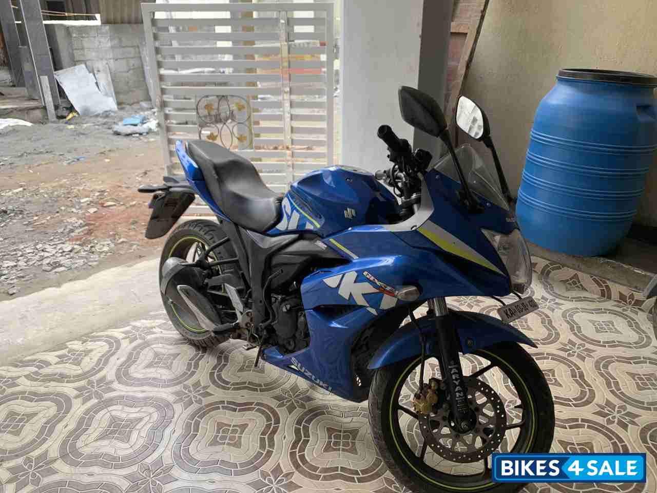 Suzuki Gixxer SF