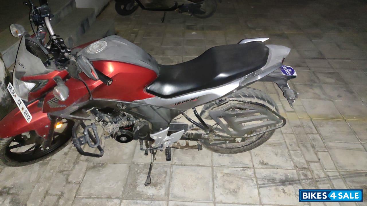 Honda CB Hornet 160R ABS Honda CB Hornet 160R ABS