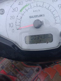 Red Suzuki Access 125 BS6