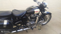 Black Royal Enfield Classic 350