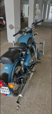 Royal Enfield Classic Squadron Blue