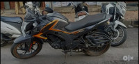 Honda CB Hornet 160R