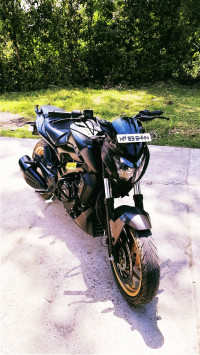 Matte Black Bajaj Dominar 400 Disc