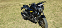 Matte Black Bajaj Dominar 400 Disc