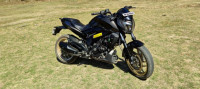 Matte Black Bajaj Dominar 400 Disc