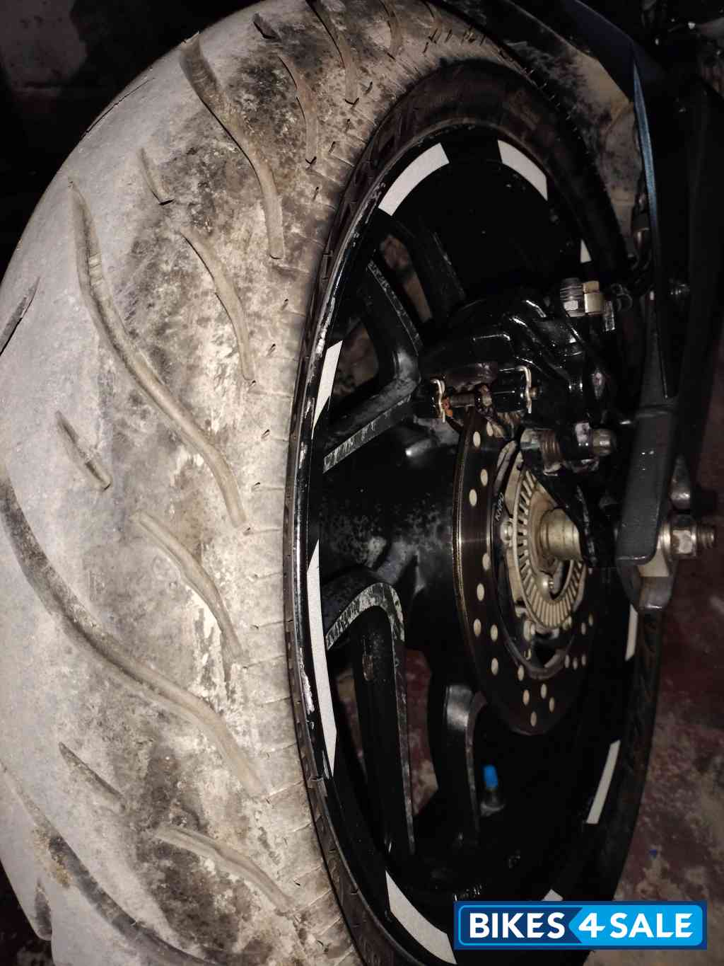 Classic White Bajaj Dominar 400 ABS BS6