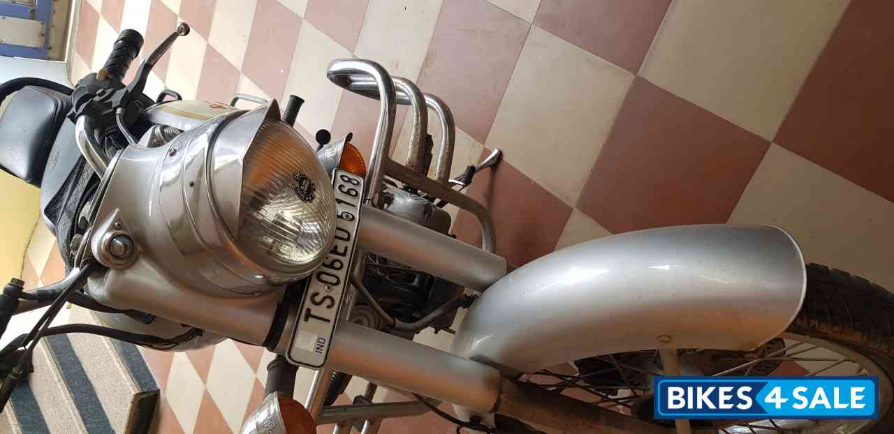 Silver Royal Enfield Classic 350