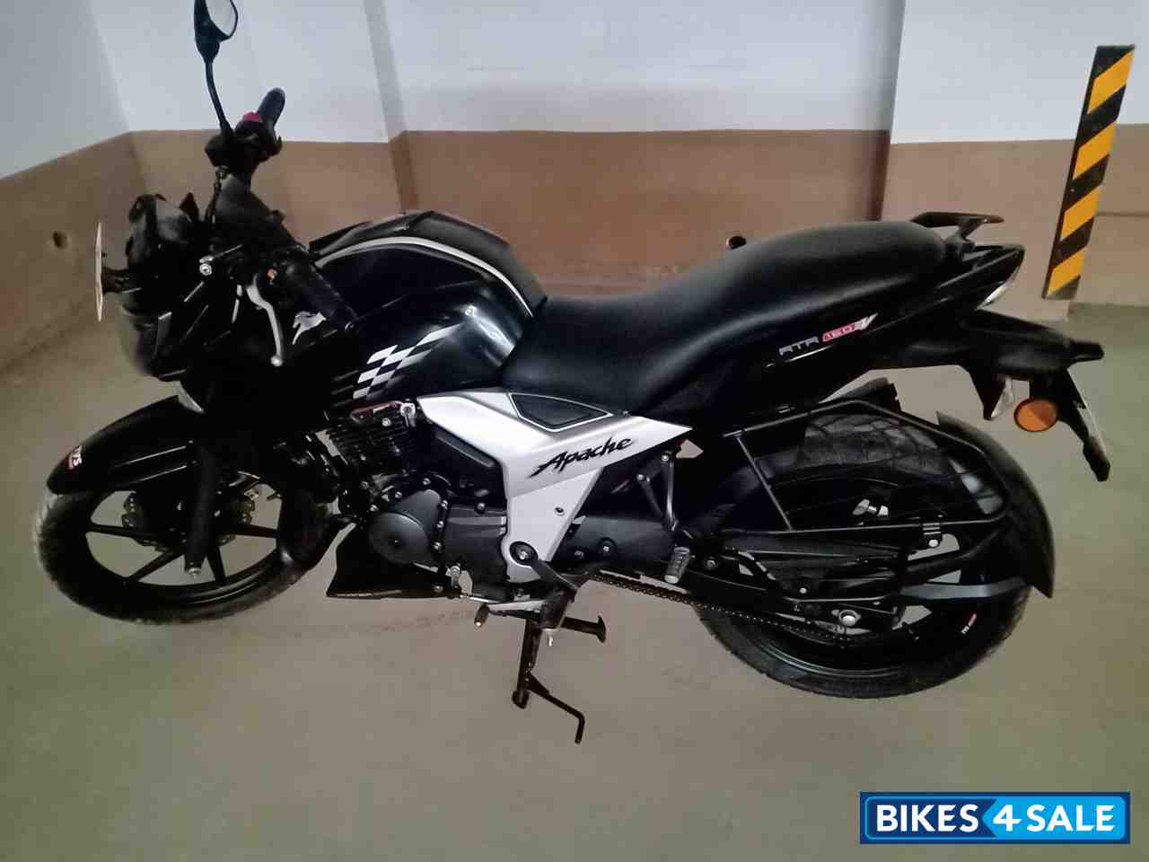 TVS Apache RTR 160 4V