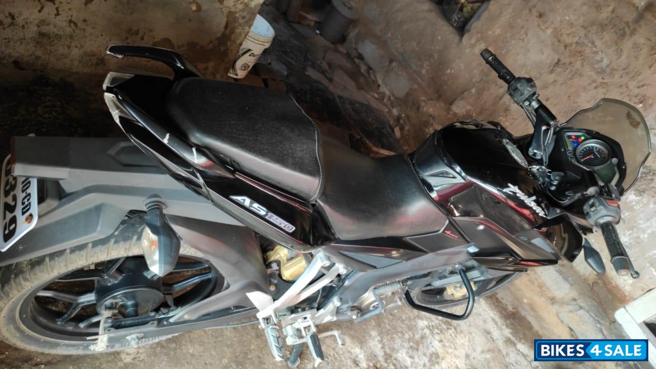 Black Bajaj Pulsar AS 150 Black Bajaj Pulsar AS 150