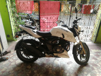 TVS Apache RTR 200 4V