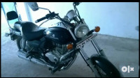 Bajaj Avenger 200 DTS-i
