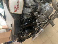 Black Royal Enfield Classic 500