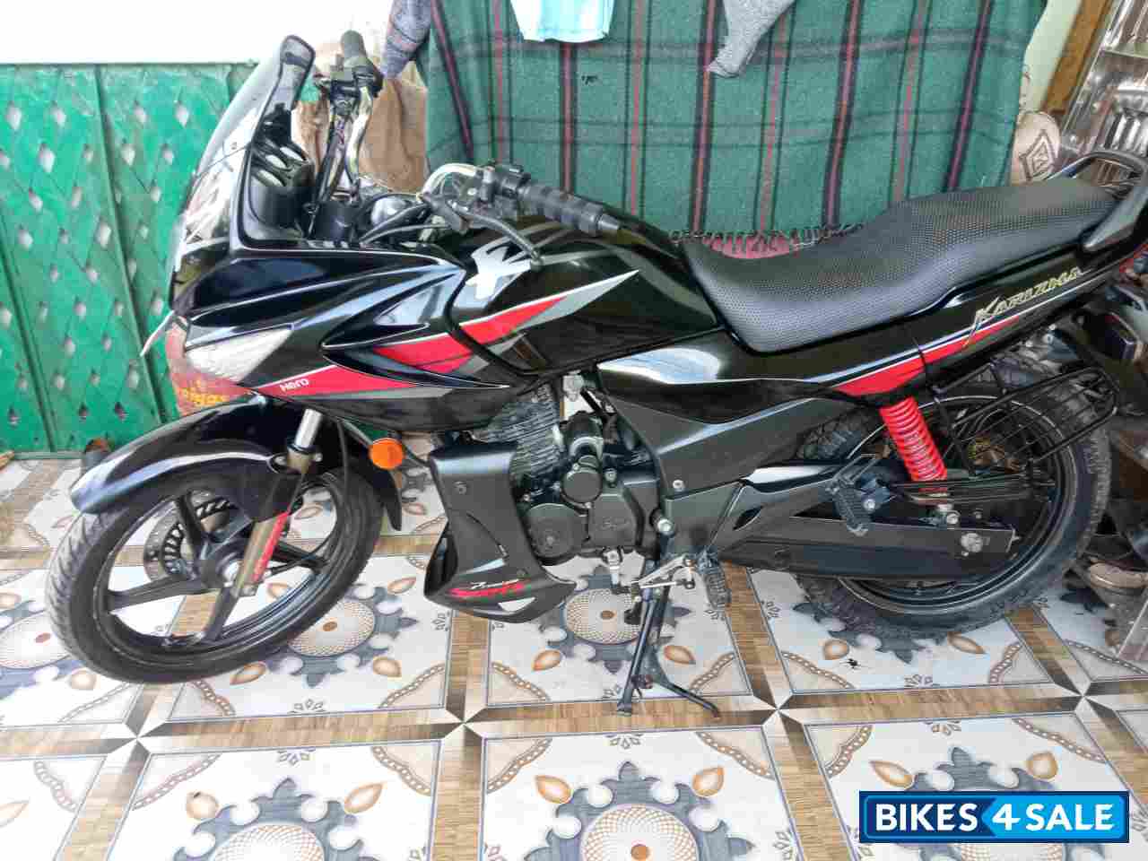 Black & Red Hero Karizma R