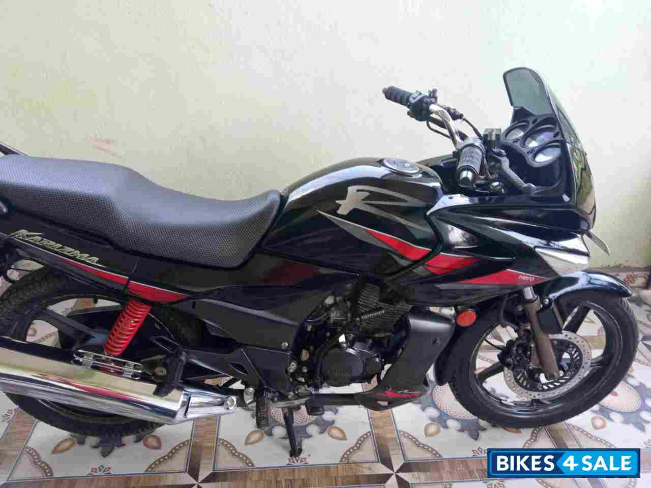 Black & Red Hero Karizma R