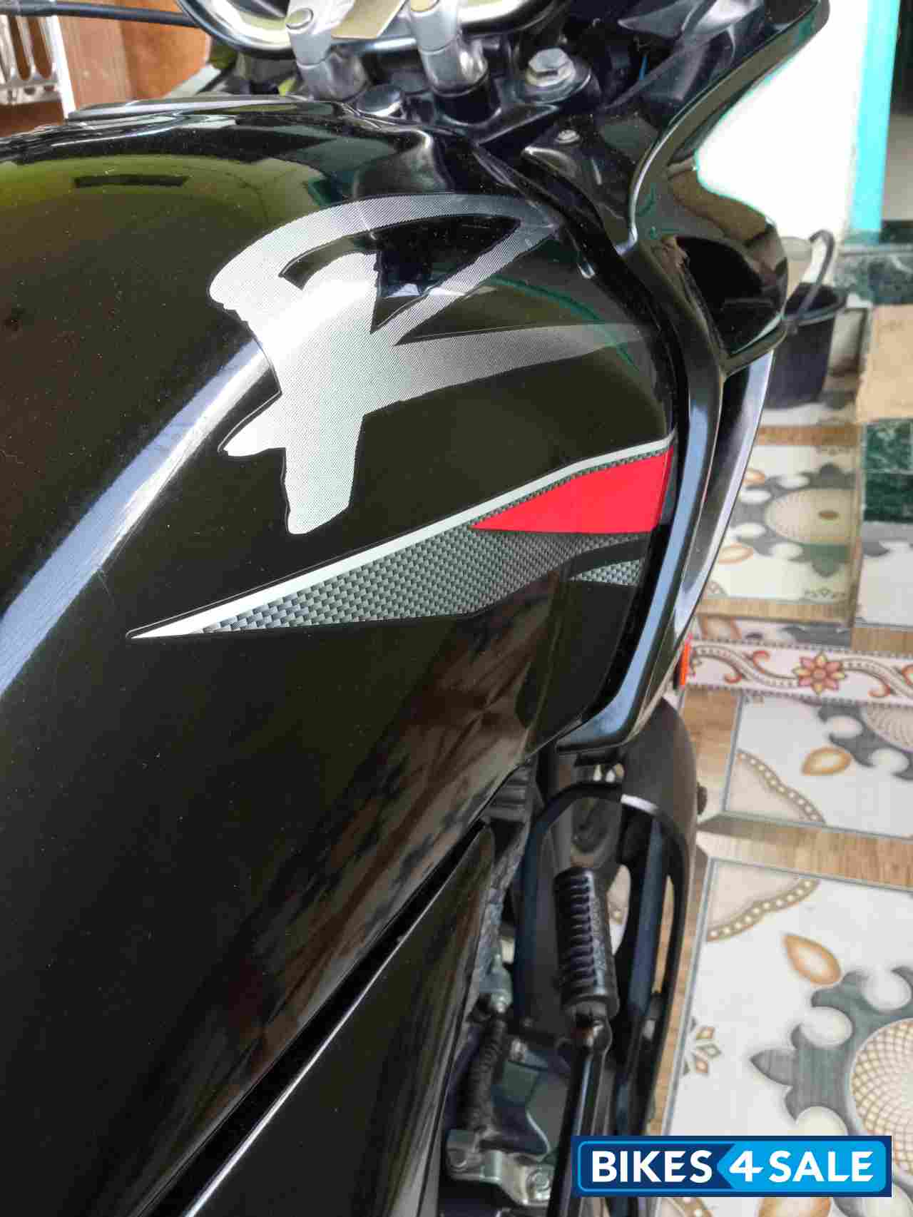 Black & Red Hero Karizma R
