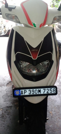 Aprilia SR 150