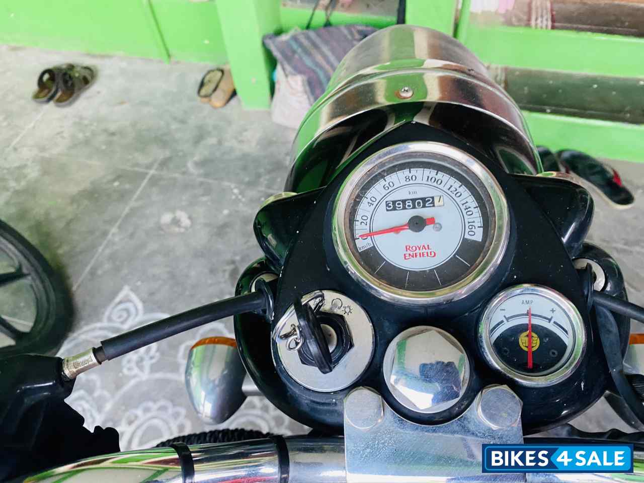 Royal Enfield Classic 350 Redditch Red Royal Enfield Classic 350 Redditch Red