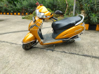 Dazzle Yellow Metallic Honda Activa 5G