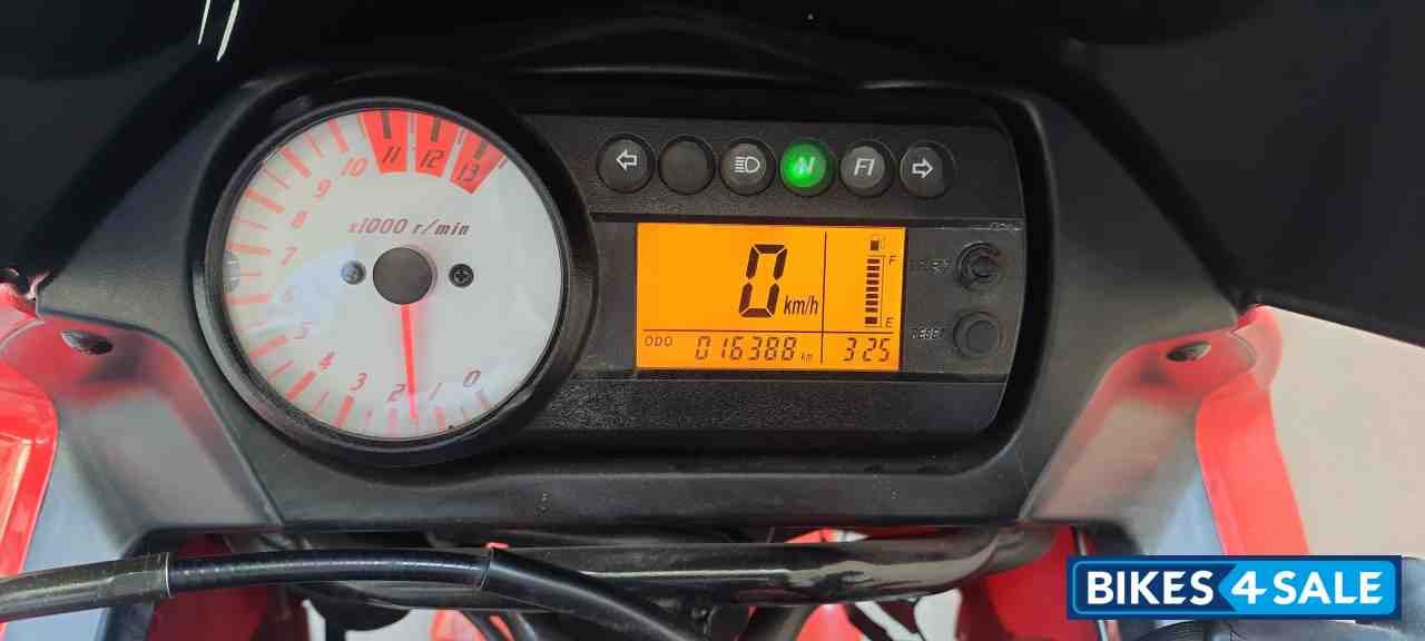 Red Hyosung GT250R Red Hyosung GT250R