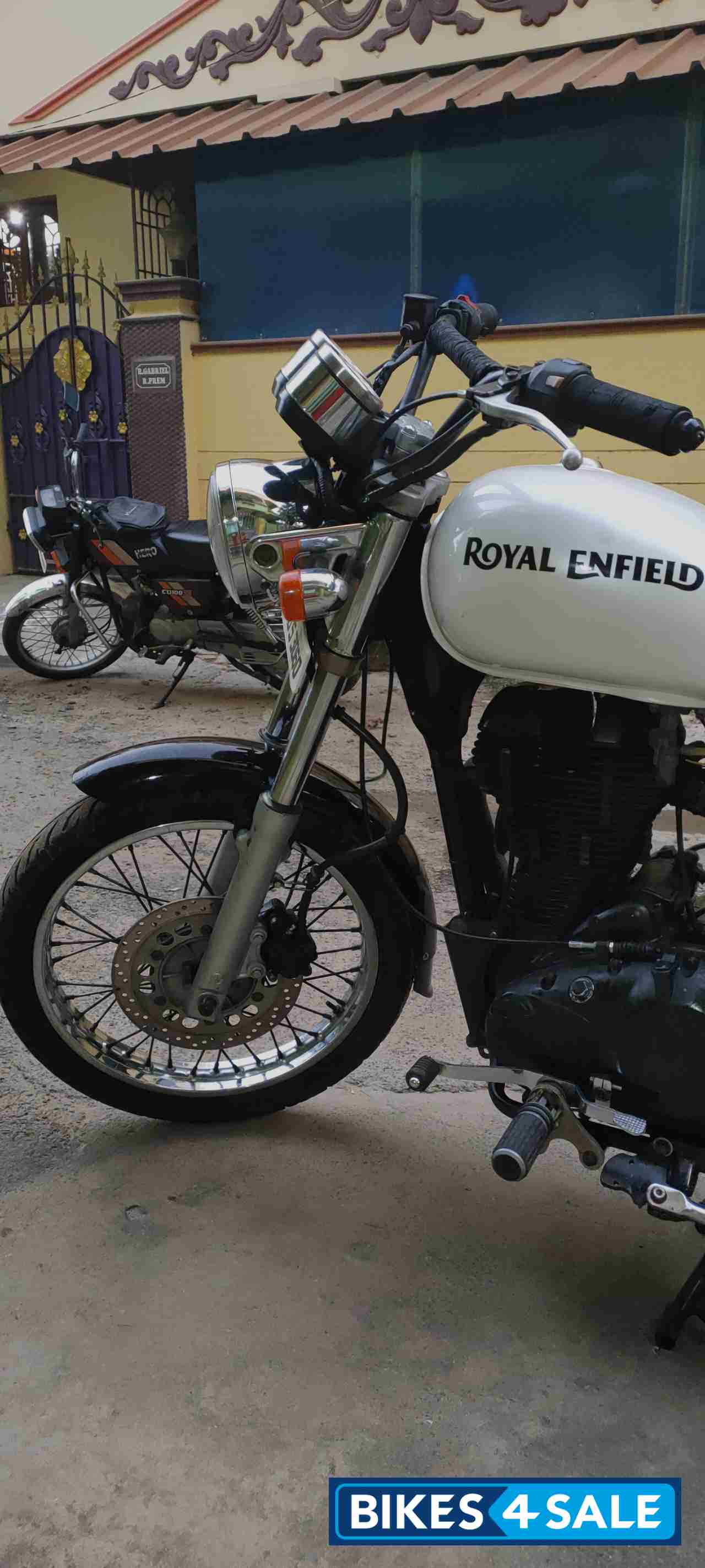 Royal Enfield Thunderbird 500