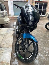 Bajaj Pulsar 220F