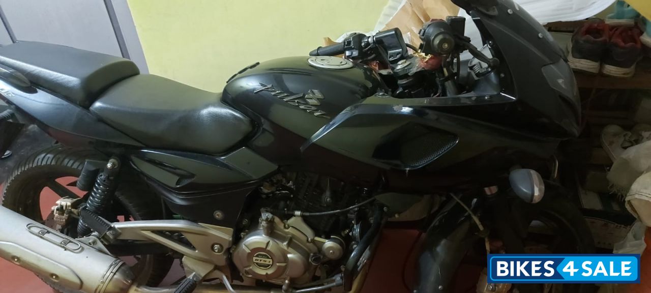Bajaj Pulsar 220 DTSi